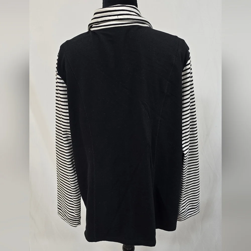 Chico’s Zenergy jacket women 3/XL  striped black/white athleisure outdoor - Picture 6 of 7